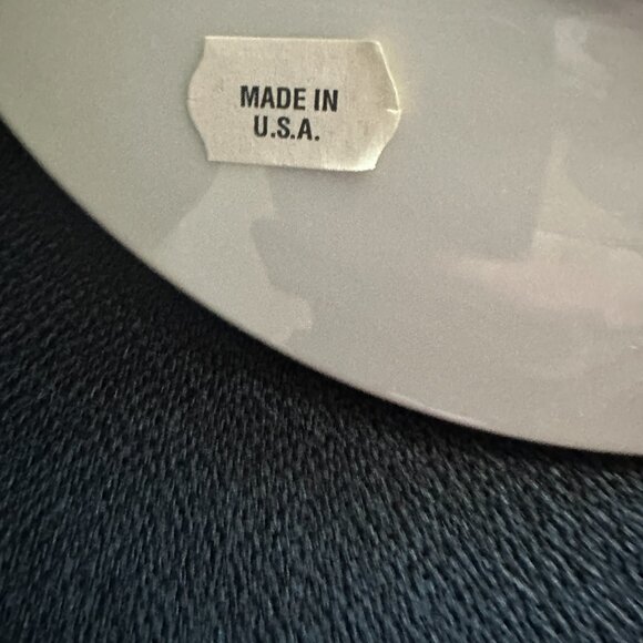 Precious Moments "They Followed The Star" annual nativity 8” plate - Picture 8 of 8